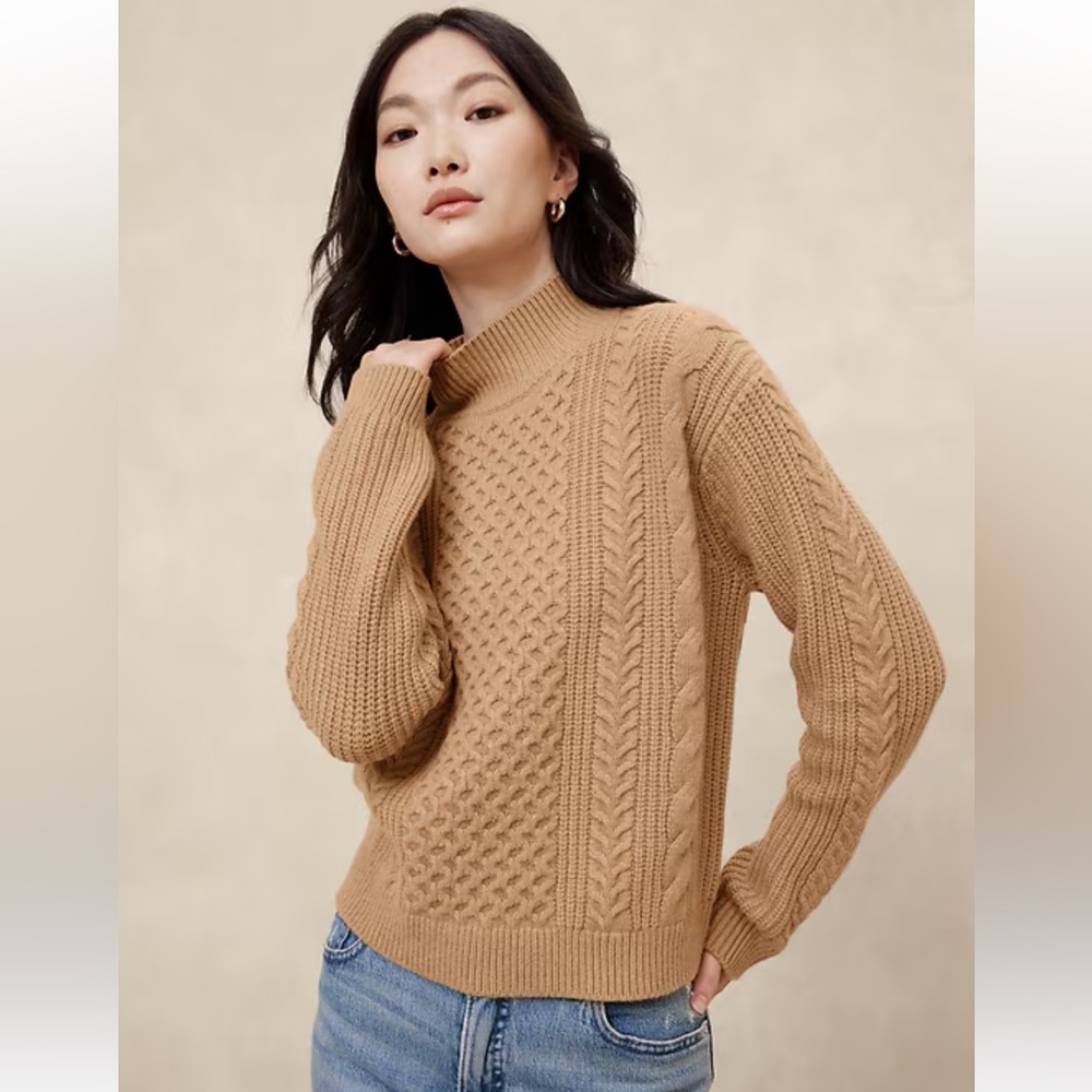 Banana Republic Factory Sweater Cable Knit Turtleneck‎ Camel Brown Preppy Medium